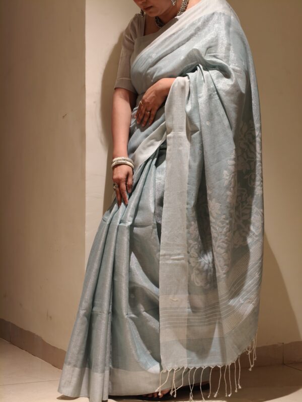 Pastel Blue Jamdani Weave Tissue Saree Product Image