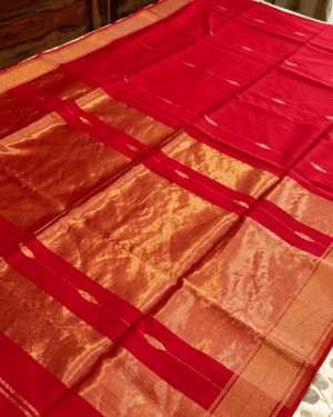 red Maheshwari Aachal