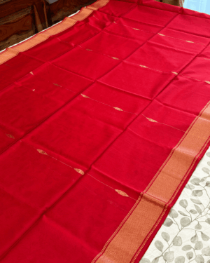 maheshwari silk handloom saree in red with golden zari border