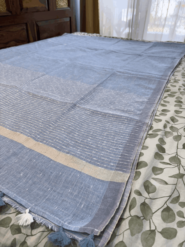 Linen Pastle Blue Border