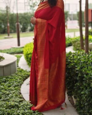 Red Matka Silk Saree with Golden Zari Border – Handloom Saree
