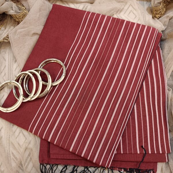 maroon cotton saree white horizontal stripes detail