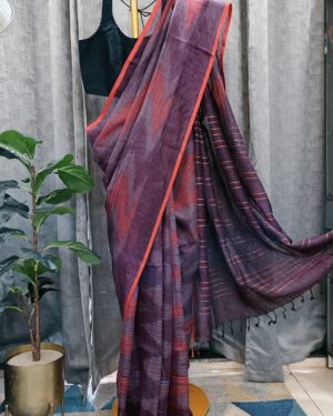 deep plum linen saree with sequin work on aanchal